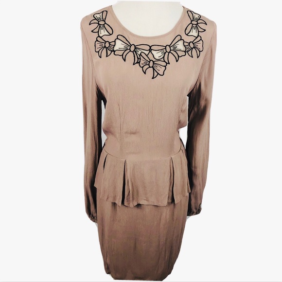 ASOS Dresses & Skirts - 🛍 4/$20 ASOS Mauve Peplum Waist Long Sleeve Midi Dress